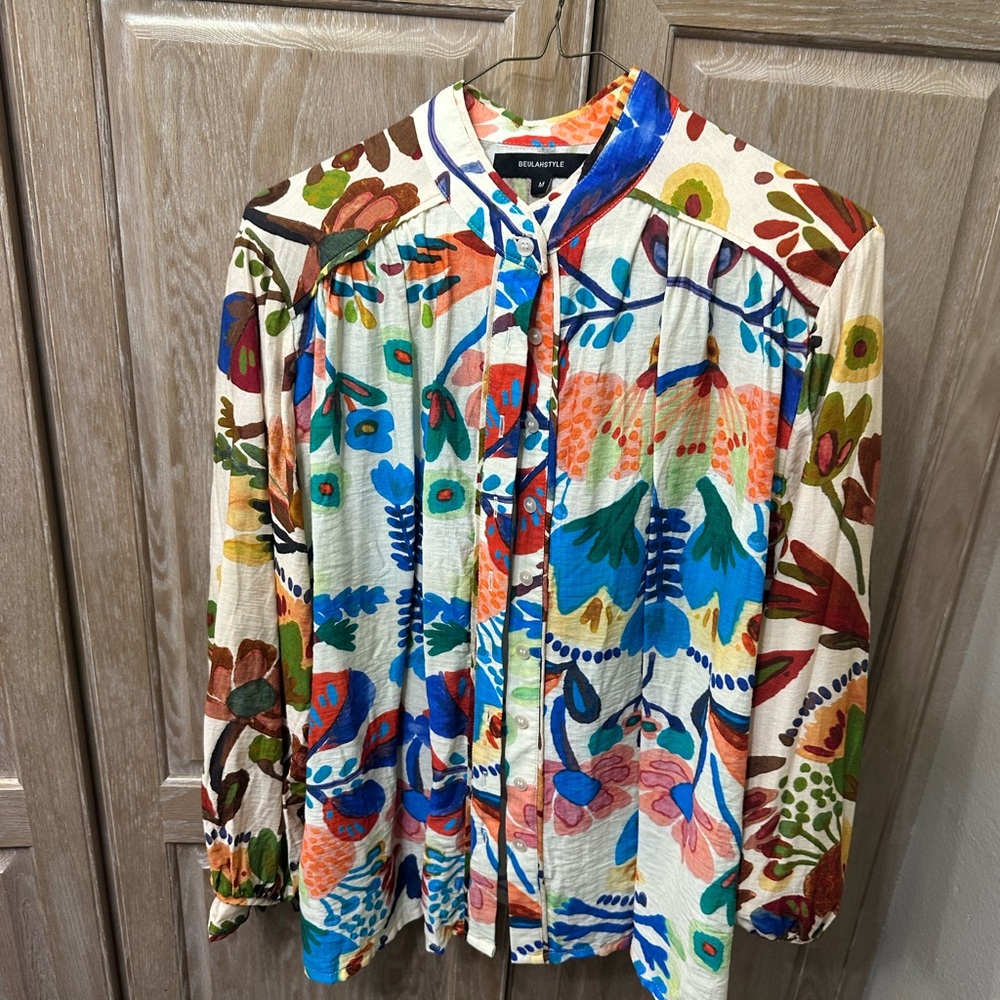 Beulah Multicolor Floral top and shorts